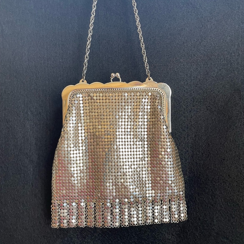 Whiting & Davis Vintage/Antique mesh flapper style purse